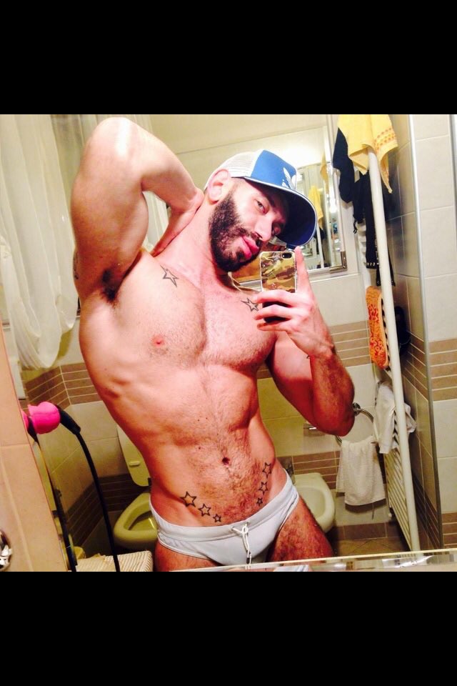 ITALO_GANG's tweet photo. My first 20.000 followers! Thank you so much!! I❤️u !! Italo Gang ⭐️ https://t.co/0FrUqecp93