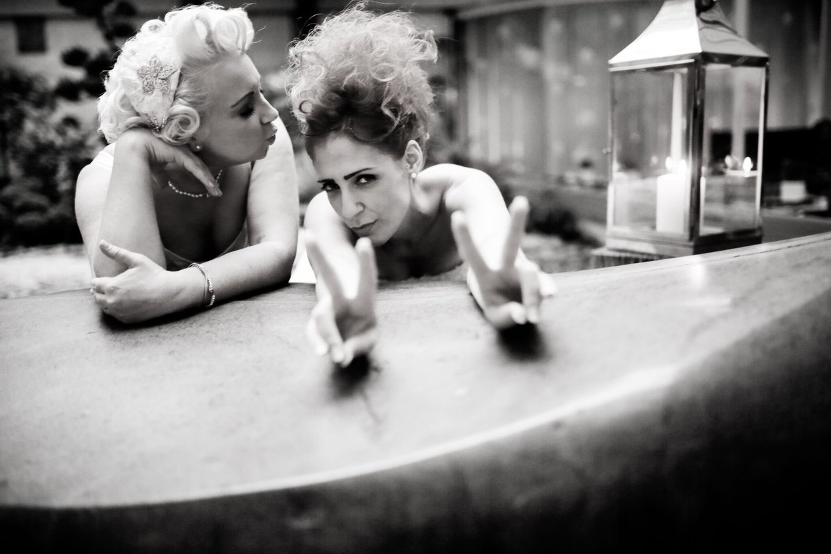 Three years of marriage has flown by. We could not have spent it anywhere but the <a href="/sanderson/">Jamie Sanderson ⚡</a> #wemarriedthere #weanniversarythere ❤️❤️