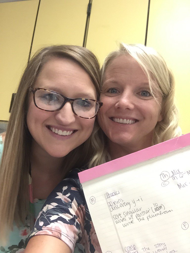 yoeyepp's tweet photo. Fave part of my day?  Coaching &amp; planning w/ friends❤️. #beboldmcss @HomeoftheCubs @alliec_harris @Alabama_Reading https://t.co/vn2KRrcnxe