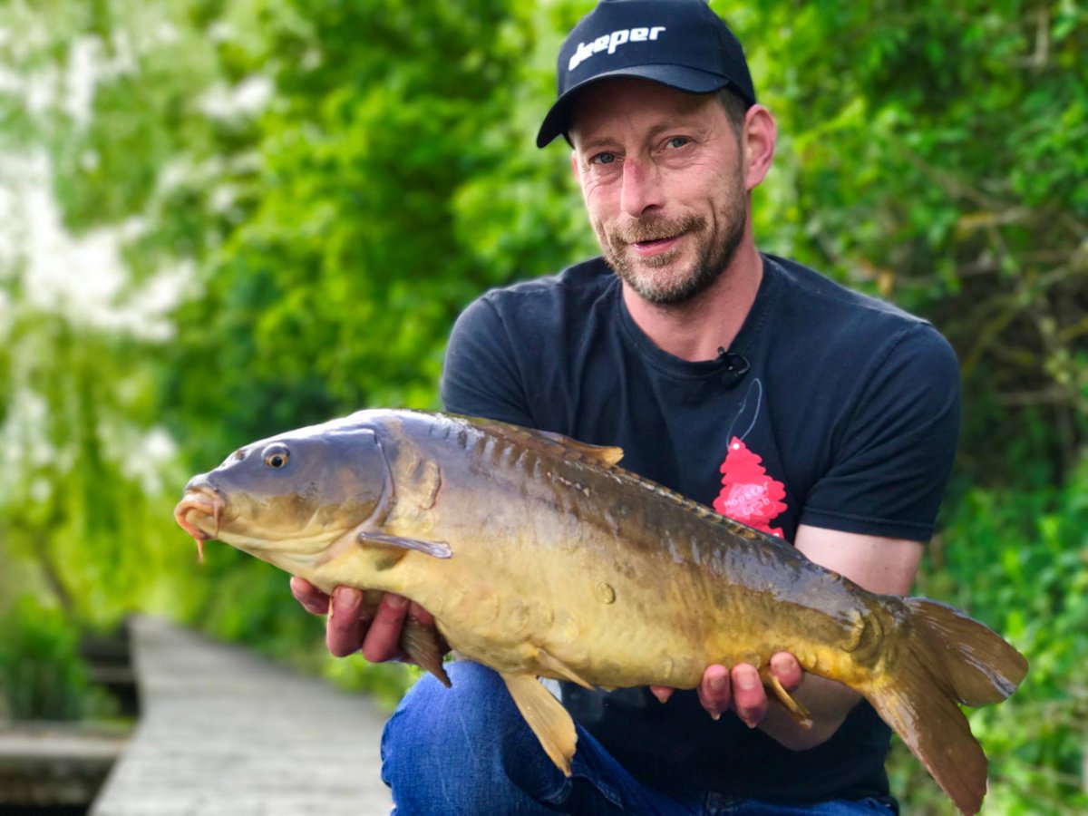 DeeperSonar's tweet photo. "Fantastic time this weekend, firstly at the superb linear fisheries who put on a fantastic open day" #fishing #carp #deepersonar https://t.co/9JSjNnFzDE