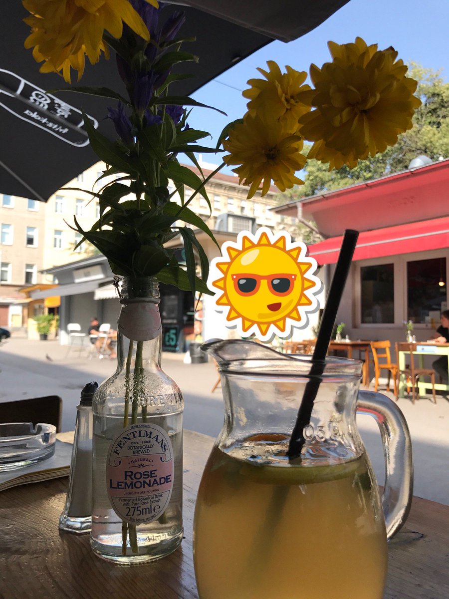 SmartMicha's tweet photo. #HomemadeIcetea #nelke #volkertmarkt #niceplace #nicepeople (@ nelke in Wien w/ @berrywolf10) https://t.co/G0wyl53vXX https://t.co/XecIZ7f6j9