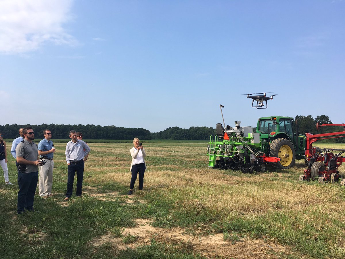 AgLaunch's tweet photo. Hearing from #AgEntrepreneur &amp; #AgLaunch alum @Skycision about drone #tech in ag to scout &amp; monitor crops #agtech https://t.co/spUAu9OsGo