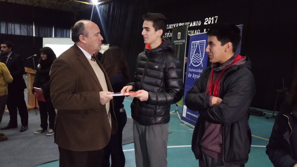 demcoyhaique's tweet photo. Nuestro @liceojam ya tiene preuniversitario, gracias a la colaboración de @UAChPatagonia @UdeAysen @umagallanes. A aprovechar la oportunidad https://t.co/65QZFHDFES