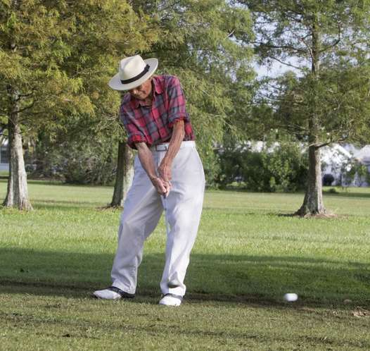 CMUMeche's tweet photo. This MechE alum golfs every week...even at 100. Happy Birthday, Joe! https://t.co/aAVeAjbmoc #CarnegieTech https://t.co/9tCly5QcP6