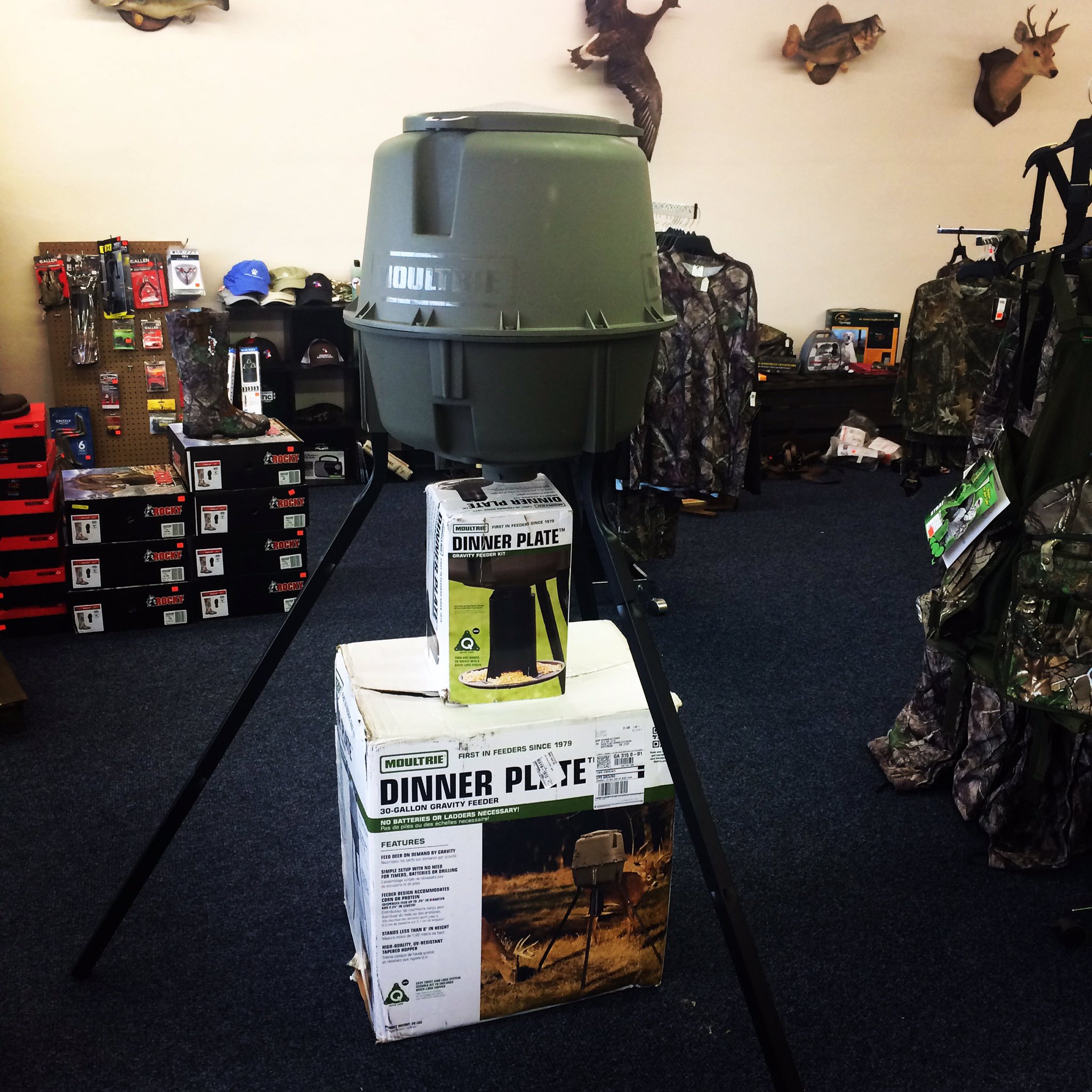 Bowman Outdoors On Twitter The Moultrie Dinner Plate Feeders Are