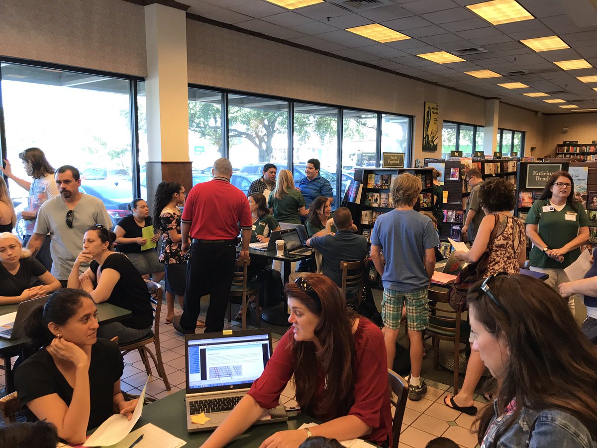 HillsVirtual's tweet photo. Virtual "open house" to meet the teachers. @HarrisonPeters @Jeff_Eakins @BNBuzz https://t.co/pm1AfieYwe
