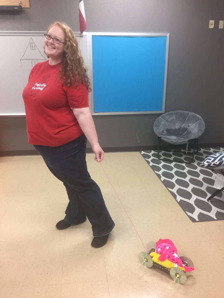 keasterling7's tweet photo. We are Makers!  #WeareStribling #STEAM #STEM BISDInspires #makerspace https://t.co/npNntq8jsr