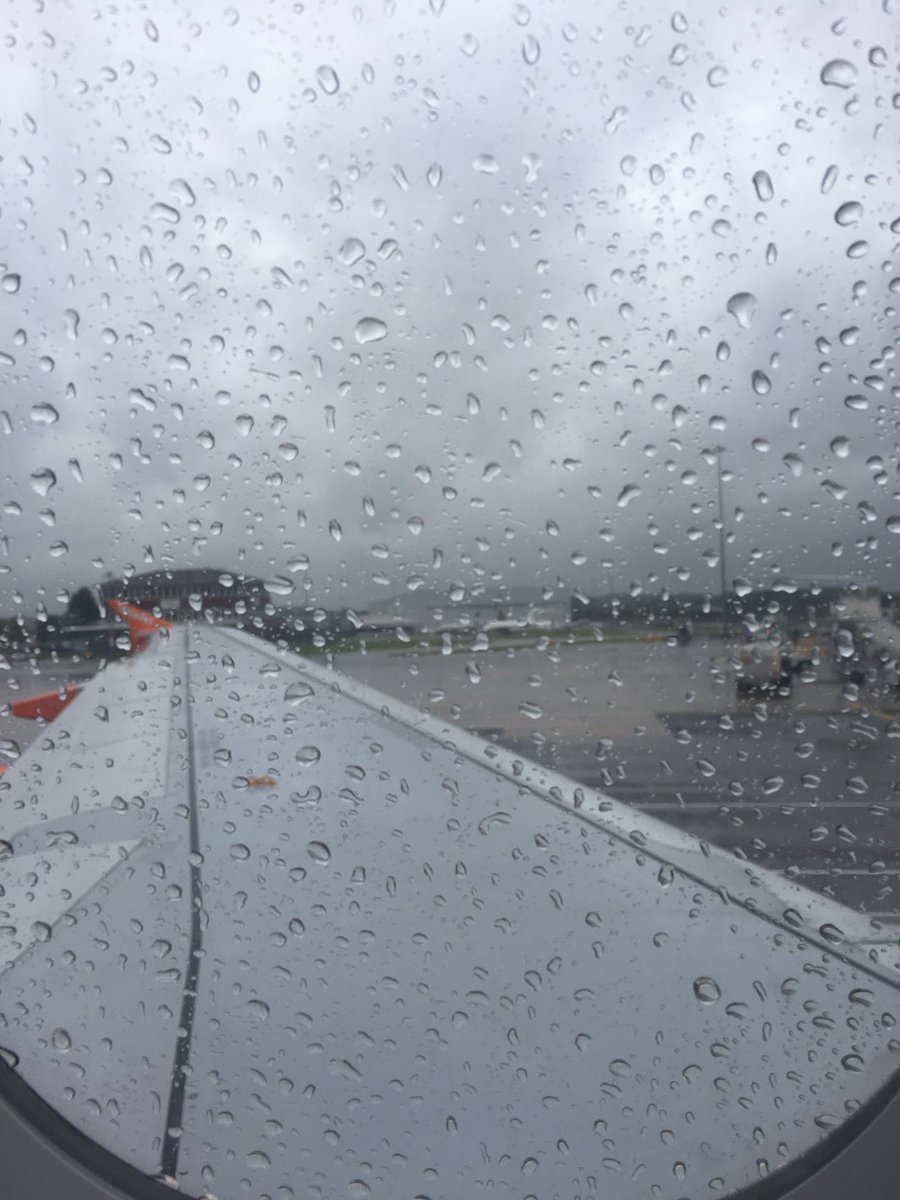 FourTravellers's tweet photo. Goodbye rainy London! https://t.co/UOpJAFcMOU