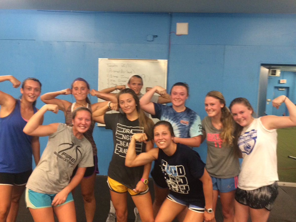 ChargersWYGO's tweet photo. To be a champion, train like a champion. #chargerettes https://t.co/oAzF9368iR