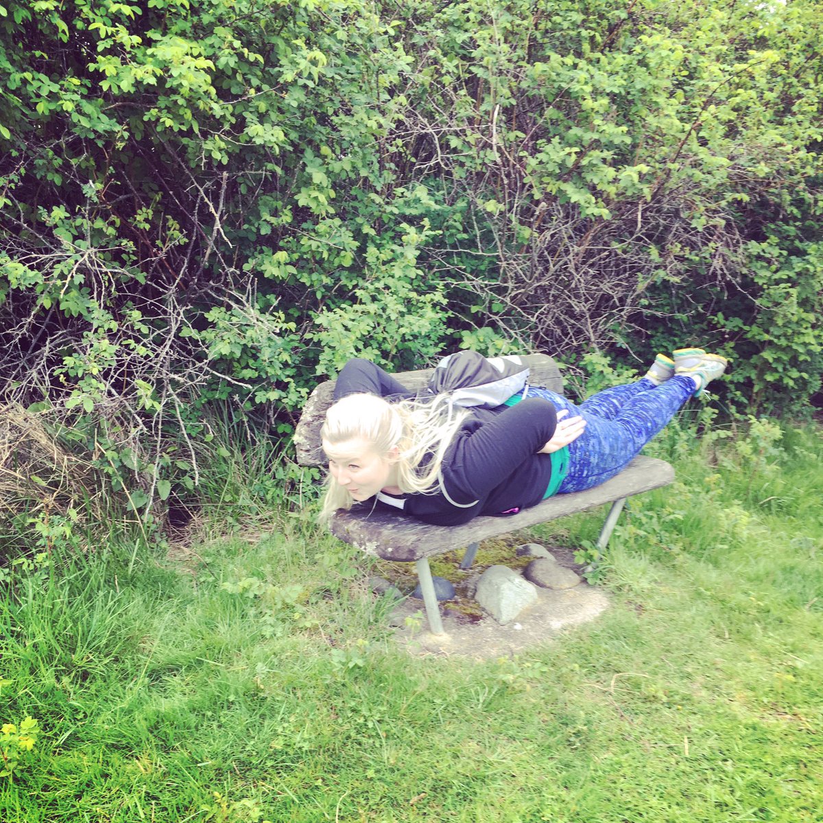 BekahVandermay's tweet photo. I really enjoy my desire to seek our silliness in everyday life ☺️
#benchseries #outdoors #bodypositive #fitnessjourney #silly #hiking #pnw https://t.co/gpBvVLqceK