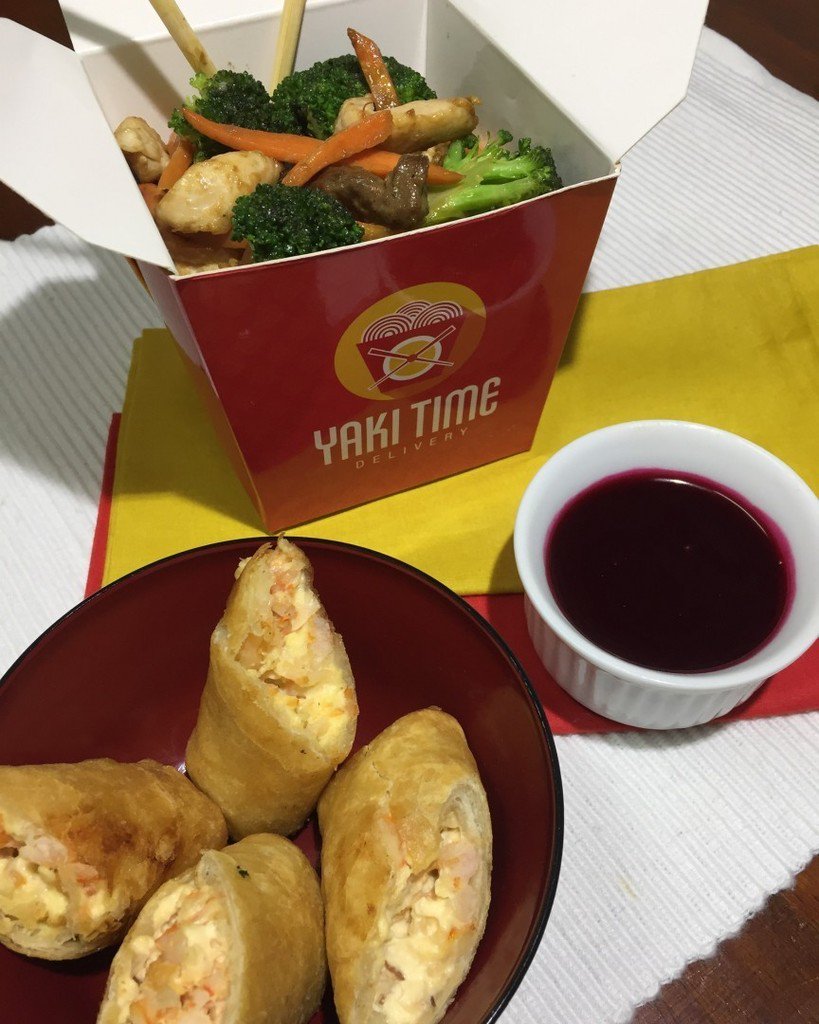 yakitime's tweet photo. Aproveita o dia de hoje pra curtir o seu momento #yakitime ! 🍜⏰😋 Pedidos por ZAP: 71 99987-1399 #YakiTime #Delivery #Yakisoba #Premium #Bis… https://t.co/bSVpUekHEb