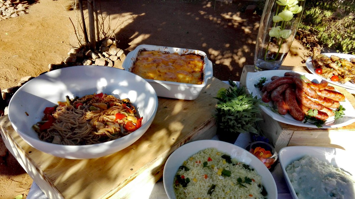 Shedus_Food's tweet photo. We offer catering and Confectionery services
📞73095036
👌 https://t.co/PBRo6wXxL0
