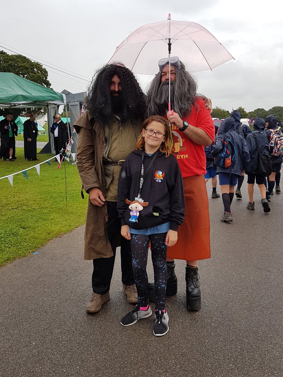 Zoeimbimbo's tweet photo. @WS2017_camp Molly from activities team is confused... which is the real Hagrid &amp; which is the imposter? #WS2017 https://t.co/cbM9dC9n0y