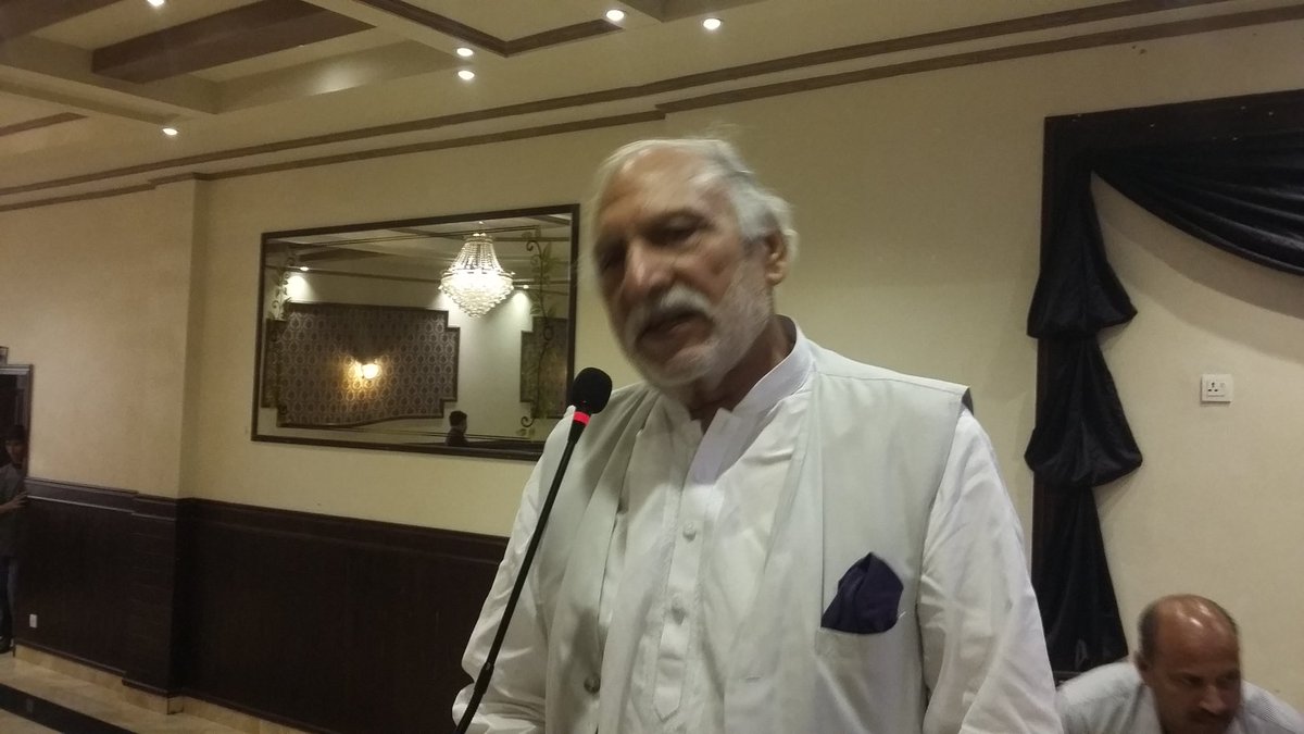 ALLAH_LOK's tweet photo. #MPA's #PP95 Peer Farid #PP96 @ToufeeqButtMPA & @mrsshaziasohail are addressing the chairman of UCs of Gujranwala to finalize the rally https://t.co/9CZKT3pYx0