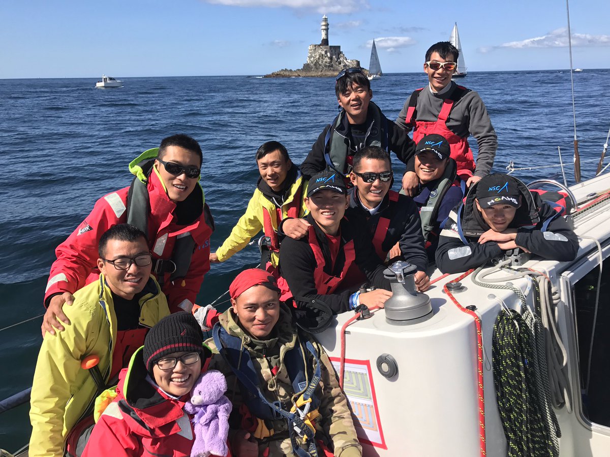 上海诺莱仕帆船队，绕过法斯耐特礁石
Shanghai Noahs Sailing Club, rounding the Fastnet Rock 
#rolexfastnetrace