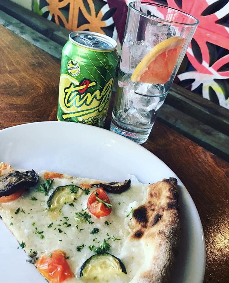 malucolpl's tweet photo. 12-4pm every week day grab yourself a slice & a softie for just Β£5 INCLUDING COFFEE!!!
#coffee #pizzabytheslice #walkins #wifi #GSGLIV πππ https://t.co/FBsRwaIOq7
