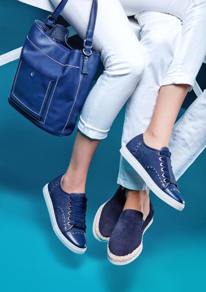 Deepo Outlet Derimod ile lacivertin cool dokunuşu! #deepo #derimod