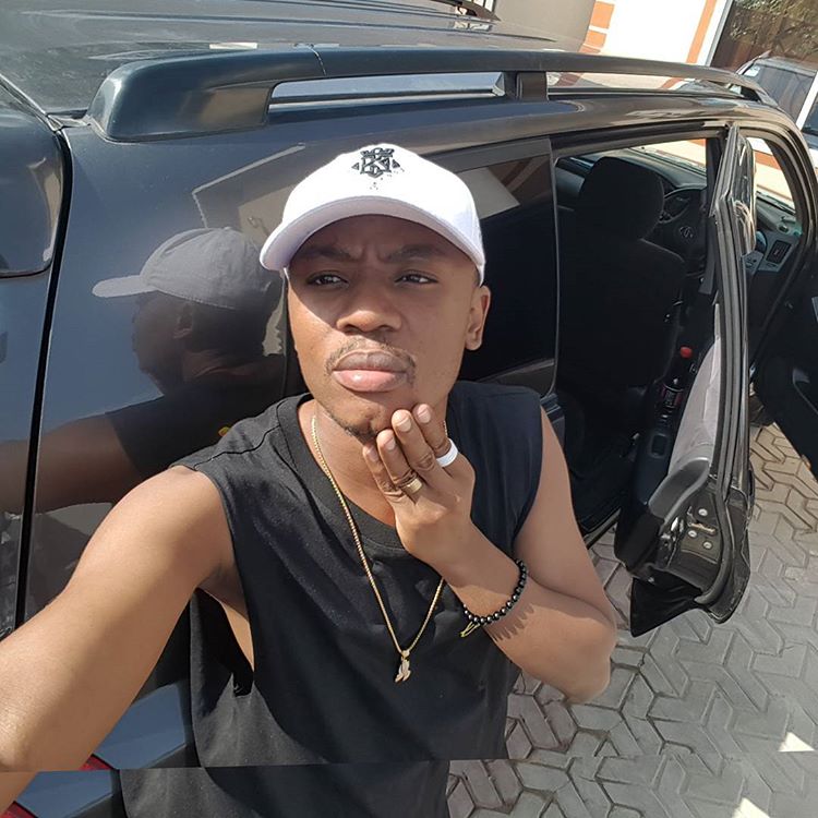 Theteng16's tweet photo. #Xxlcloudsfm @CloudsMediaLive NGOMA ZA TOWN #NP-Mfuasi #timbulo With @BDozen @mamibabie On MIXING @dvjd_ommy π https://t.co/vK9xiyhMcY