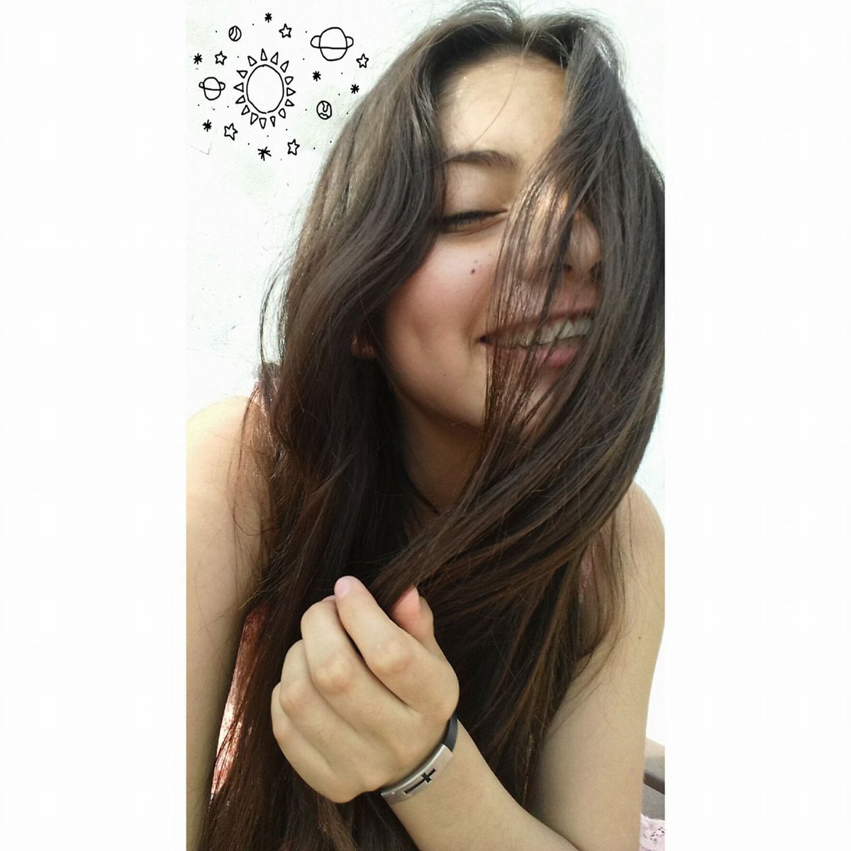 fcksjennie's tweet photo. tb:@lisalaweona 
Perdon por romper sus pantallas,ahr.

No sabía a quién etiquetar. :( https://t.co/ZB3t9tl95R