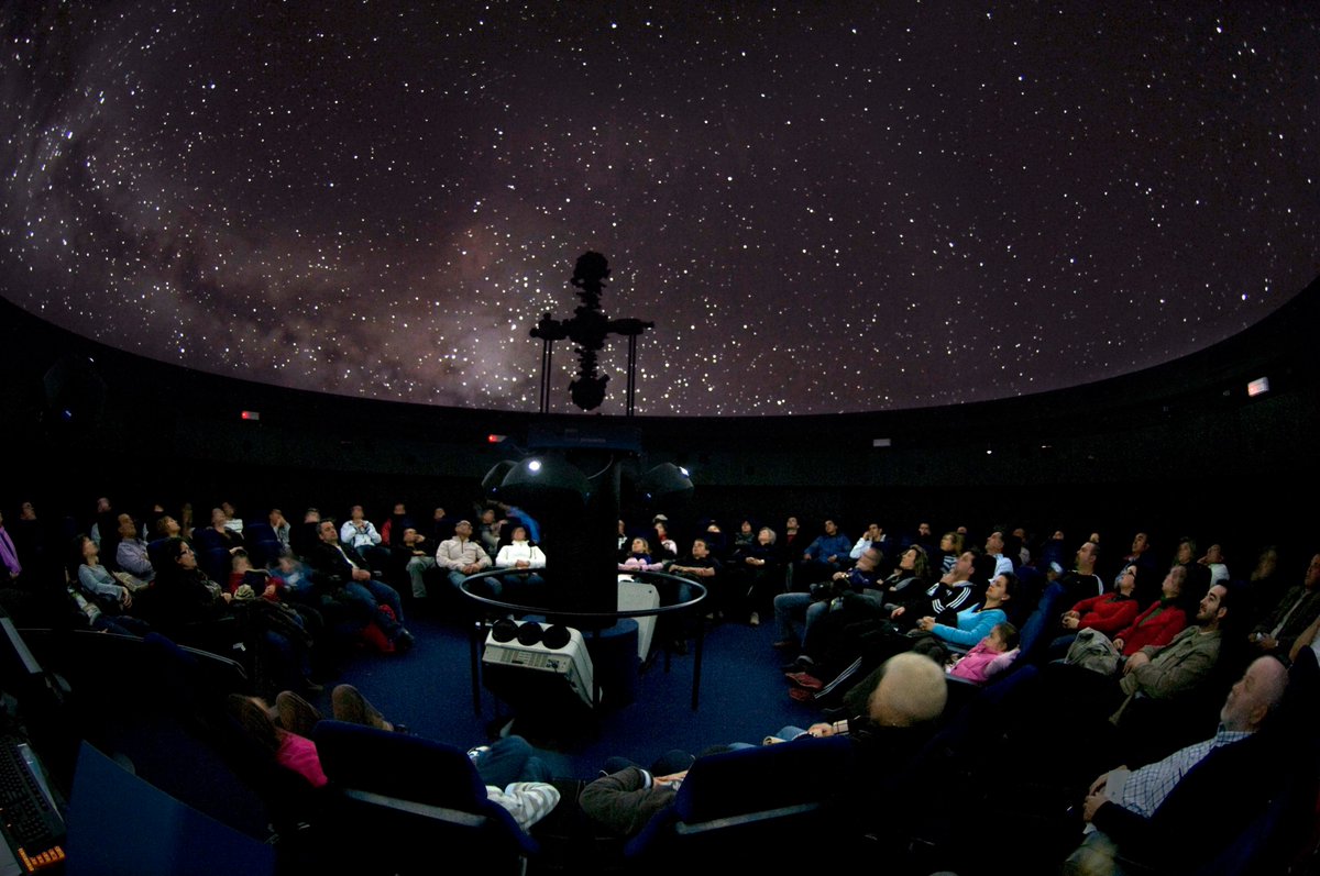ParqueCiencias's tweet photo. Esta semana en El cielo en el Planetario os explicamos cómo observar las Perseidas que se verán con mayor intensidad la noche del 12 al 13 https://t.co/j1xTagD1dW