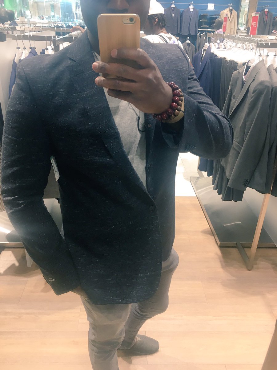 Cloud10LV's tweet photo. Bought these two blazers for $100 bucks last night. Left originally $275 right originally $200. #Schwin https://t.co/fy9y93X56Q