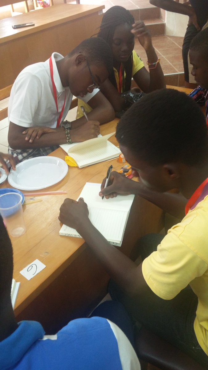 muzyk_adykt's tweet image. Designers! "Wisdom applicators"! Planning their designs for the next challenge ! May the best man win! #eye-red #ashesix #waterpropulsion