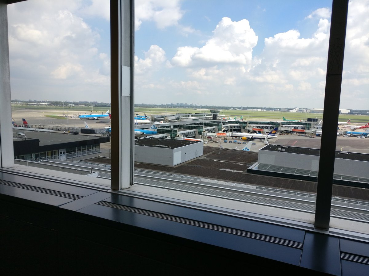 ThinkDippy's tweet image. #ViewFromTheOffice #Schiphol  #thinkdippyonthego #thinkdippythinkdifferent :) thinkdippy.com