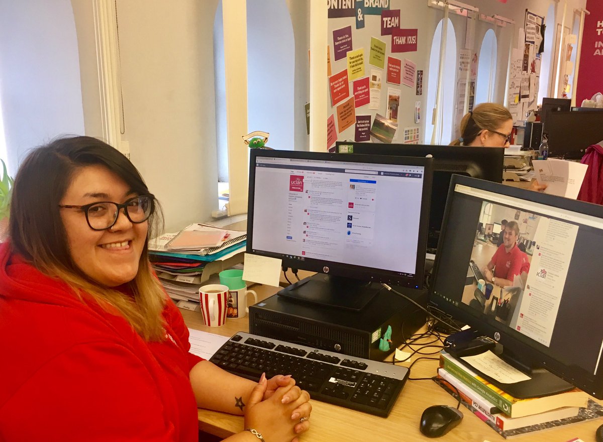 Uni_Lancashire's tweet photo. .@UCLanPolicing student Wendy is back with us TODAY to answer your questions about studying with us! Just tweet #AskUCLan (3-6pm) π¦π https://t.co/V1XDm3Yrgp