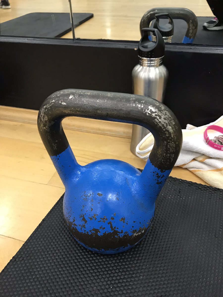 HeidiDenham's tweet photo. It's not Wednesday without #kettlebell #kettlebellhell #orthoptistonthemove #AHPsActive #WeActiveChallenge @FollowBIOS https://t.co/k0KSg8vE9W