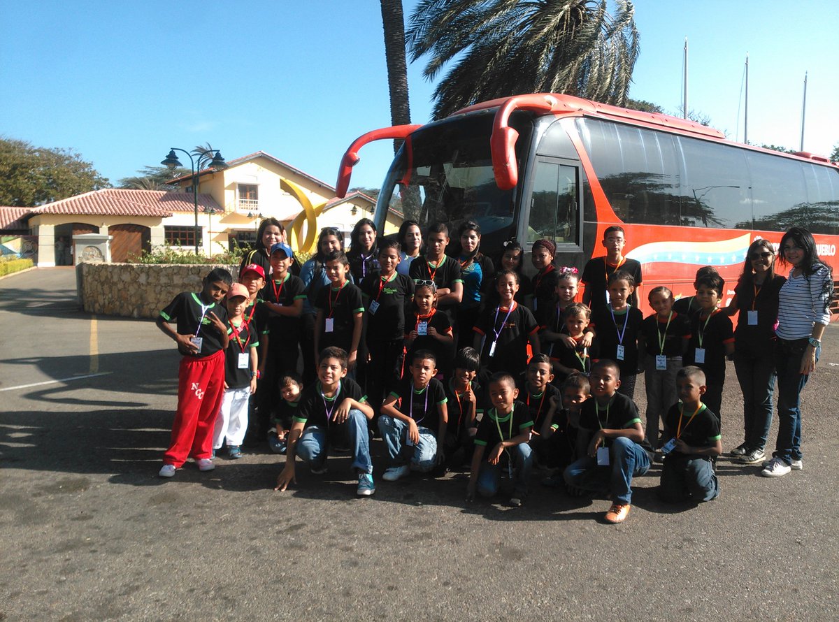 zonfipca's tweet photo. Nuestros niños ya comienzan a disfrutar del segundo día de #PlanVacacional #Zonfipca #2017 https://t.co/Aj9d7BXo0n