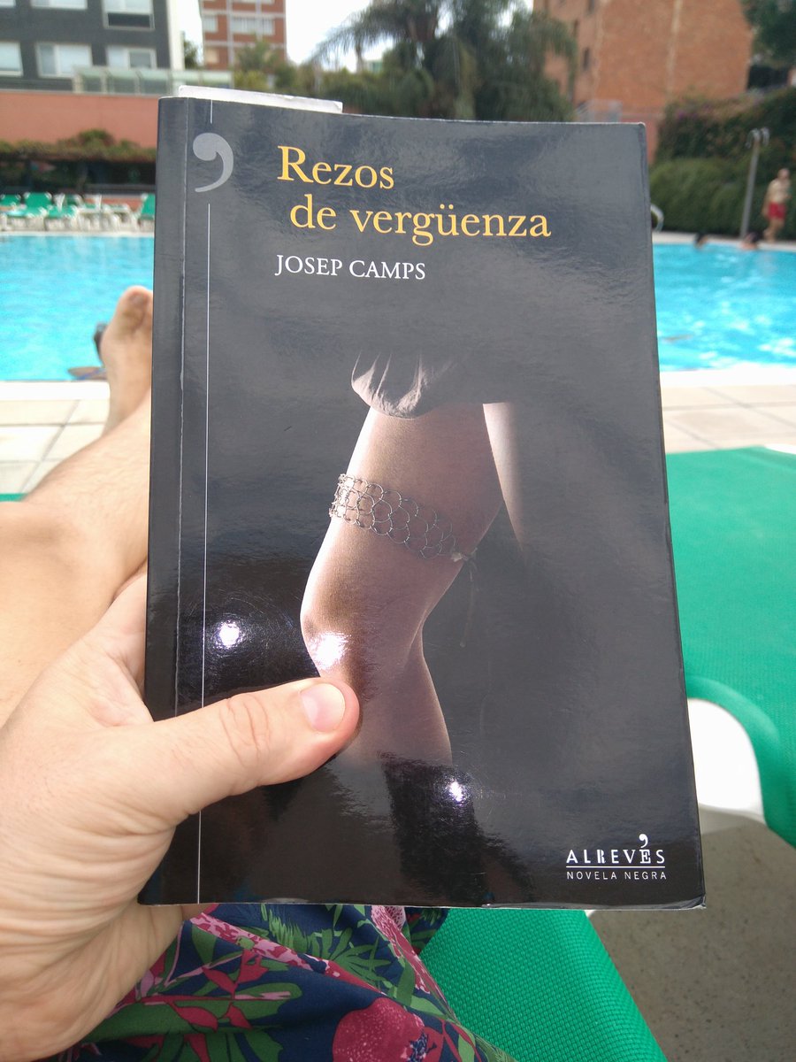vernedastyle's tweet photo. Avui piscina amb nova lectura, començant a conèixer el Tiki de l'amic @josepcampsm https://t.co/qP6UpE5PI3