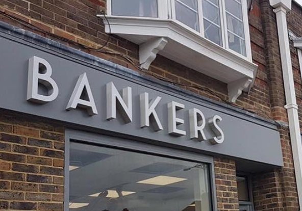 Hello @bankershangletonroad a sylish addition to our BN3 parade <a href="/cafecoho/">cafecoho</a> <a href="/SmallBatchCR/">Small Batch Coffee</a> <a href="/FlourPot_Bakery/">FlourPotBakery</a> we NEED you next please! #Hangleton