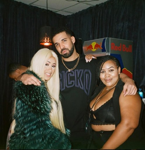 TheBeat1036fm's tweet photo. Congratulations @iamcardib performing her hit song Bodak Yellow at the #OVOfest17
https://t.co/JO4IJTfE00 https://t.co/6xUvNPO8x7