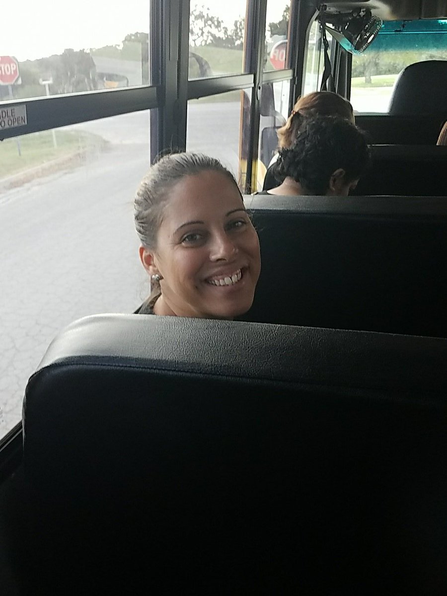 fsh_shamrock's tweet photo. #fshescougargo first bus ride ever. https://t.co/1kJ8EkSn2L