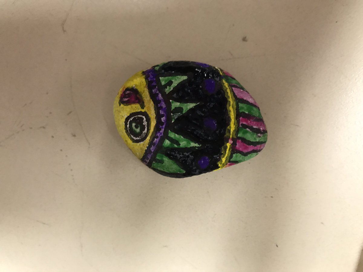 Webb_LR4thGrade's tweet photo. Only One You activity. We are writing down words of wisdom for the year and painting unique rock fish. #4thgradeisawesome#jcityTNschools https://t.co/sNGO19o3RN