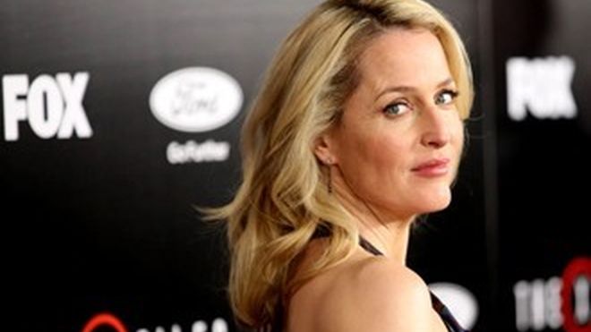 Happy birthday gillian anderson  An incredible actress and
a wonderful person
Love from argentina   