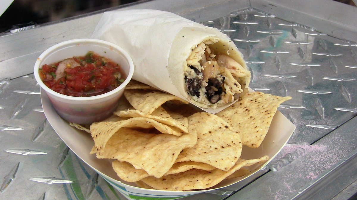 Ate06AISD's tweet photo. Come Join Us for Lunch-
Today at Tascosa High School Parking Lot!
11:20 - 12:50
Combo Special:  entree, beverage &amp; cookie $5.00 https://t.co/voon81UxN0