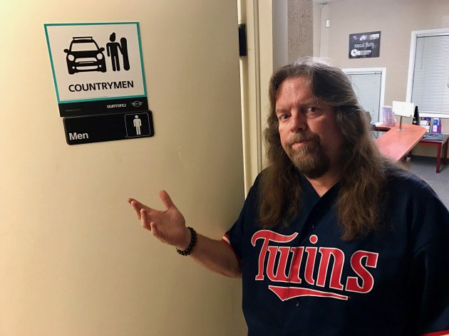 K99Colorado's tweet image. Brian shares some things to do while waiting for your laxative to kick in: bit.ly/2hKH62u #poopingproblems