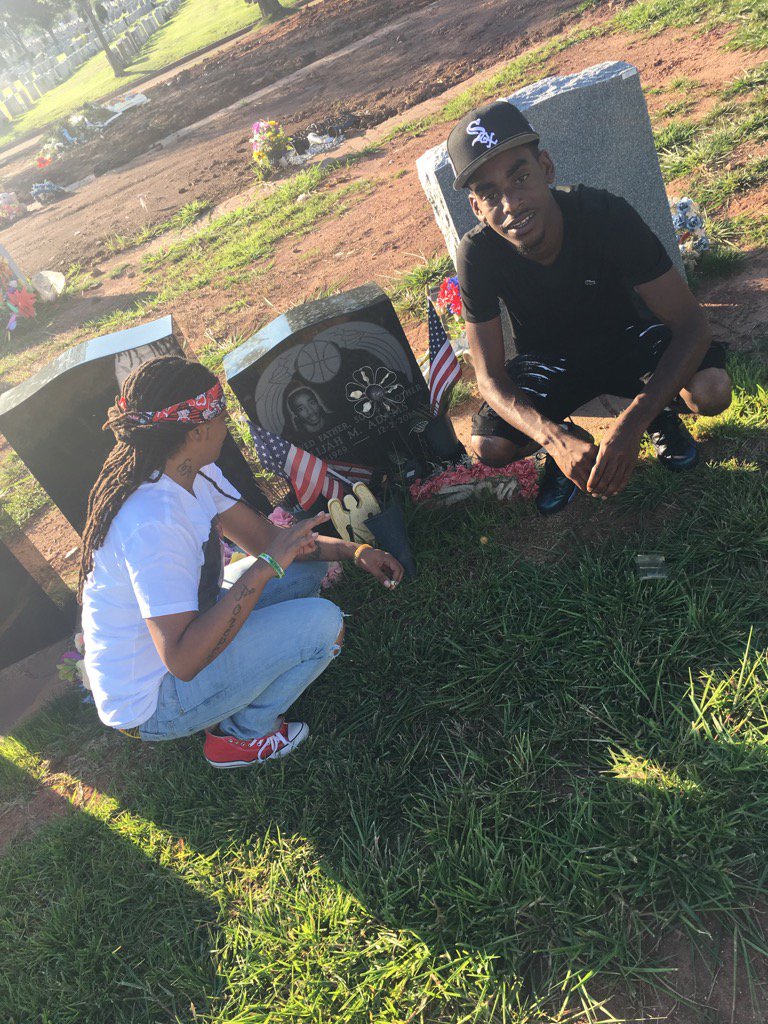 ThisChuck's tweet photo. Never switch up on your homie that bad for your health #FeezWorld https://t.co/GmAZDGTOLc