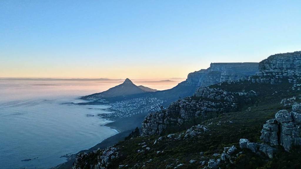 DanSkilp's tweet photo. Unbelievable veiws on our morning run/hike. 24km of pure bliss. @bruce_d_hughes https://t.co/2d9Yw1X03I https://t.co/ud5L3E1D84