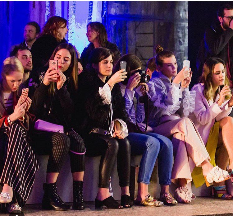wturkishfashion's tweet photo. #WTFD is an unforgettable atmosphere, a rich program with fashion shows, accompanying exhibitions, showrooms, business program and forum. https://t.co/DkSDRZTVUK