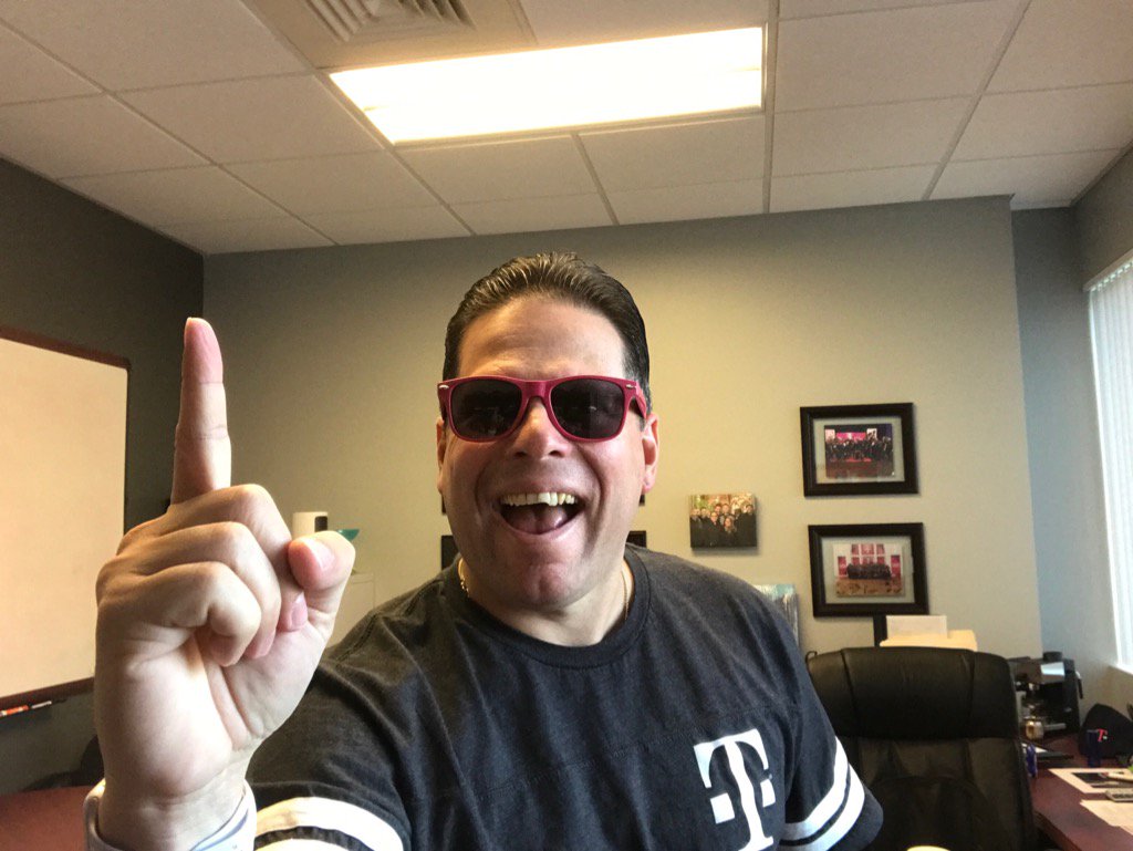 The best network just got better with deployment of 600 MHz! <a href="/NevilleRay/">Neville Ray</a> <a href="/bnash001/">Brad Nash</a> <a href="/JonFreier/">Jon Freier</a> #LITitup #WeWontStop