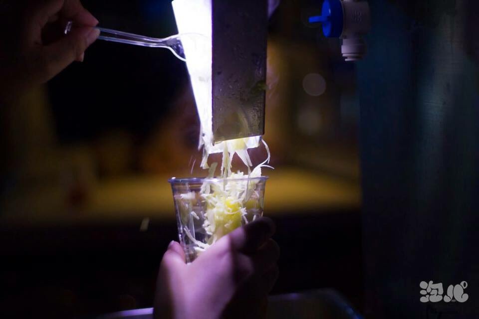 TropLoveJP's tweet photo. 【☁️泡パ フォトレポート☁️】
1F BAR FLOORをトロピカルラブがジャックした8月5日「泡パ トロピカル」の模様をレポート👋🏻
泡パは次回8月19日に渋谷asiaにて開催！
トロピカルラブMIXは8月12日にリリース予定🔜
https://t.co/AhAWbReX1Z https://t.co/fbA9vByTjH