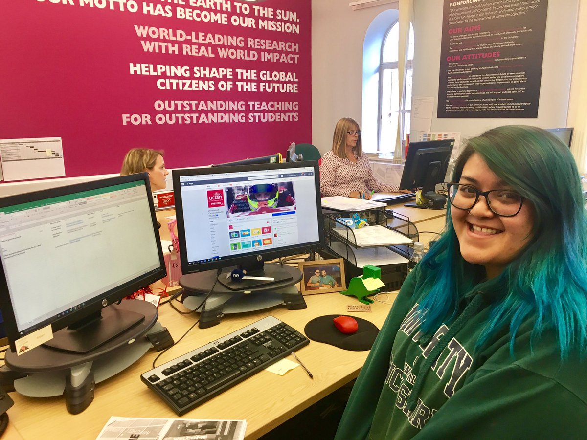 Uni_Lancashire's tweet photo. Have any questions about UCLan? Student @WendyKathrynnn is here to help! Tweet #AskUCLan until 6pm! π₯π https://t.co/sKreSayp9r
