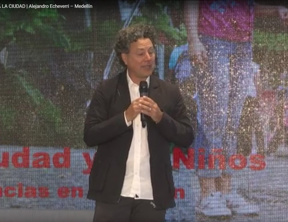 urbam_EAFIT's tweet photo. "Yo creo que la esencia de la vida es la esencia de los barrios" Alejandro Echeverri   https://t.co/Xwy5xFu6Xi https://t.co/w8qyRStsui