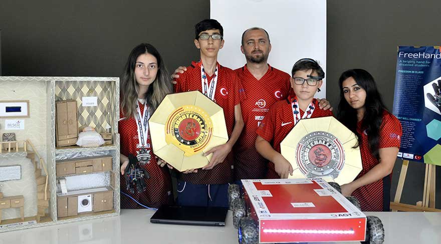 techtraorg's tweet photo. Robot Yarışmasında Türk öğrencilere Üç Büyük Ödül!
https://t.co/onAFIMm4a8
#BurayaBirSoezBırak #thykudüseindirimyap #BuSayılmaz https://t.co/6KpcbDPzeu