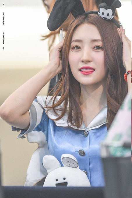 DGzAmbKUAAA5cmG.jpg:small