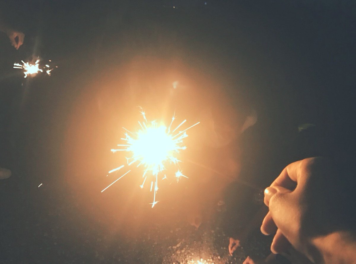 tyuuki24's tweet photo. 花火🎇 https://t.co/vPx0shlCXV