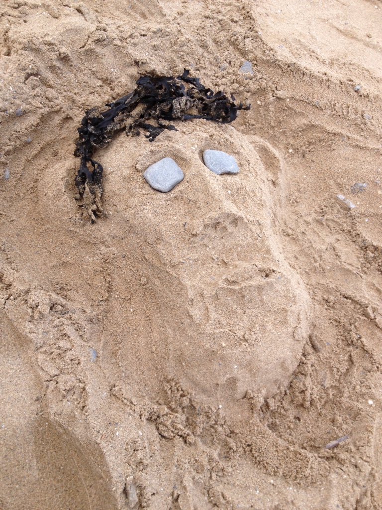 Gergo Daroczi tweet media