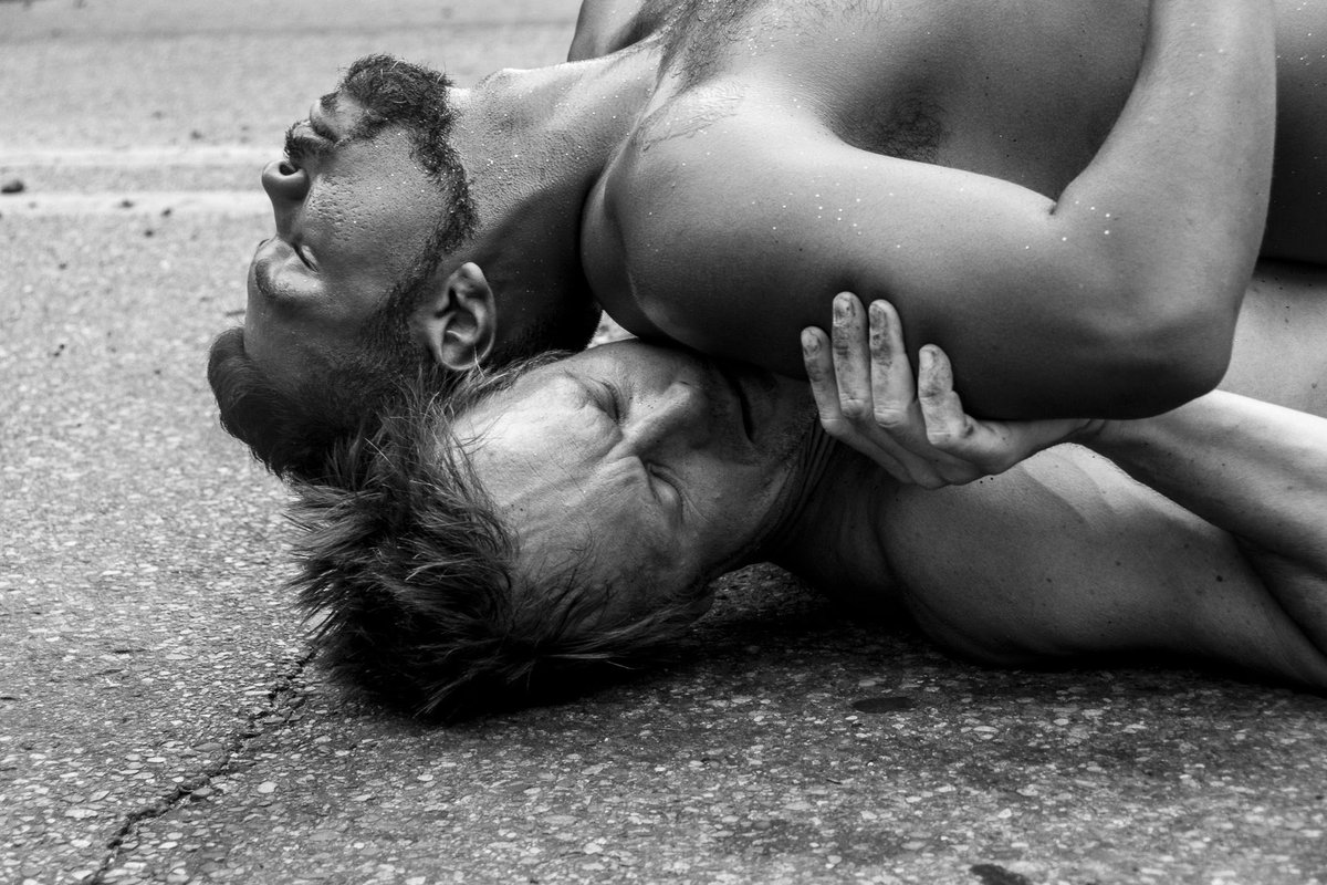 ShuaGroup's tweet photo. @ShuaGroup performance of Take It All this Sat at #SidewalkDetroit.  Performance by Joshua Bisset &amp; Justin Alesna.  Photos Giogio Orlandi. https://t.co/NNB048hPaK
